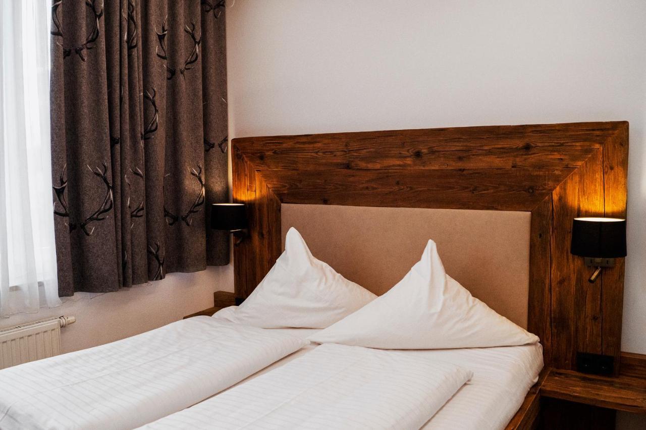 Hotel Almwirt Haar  Luaran gambar