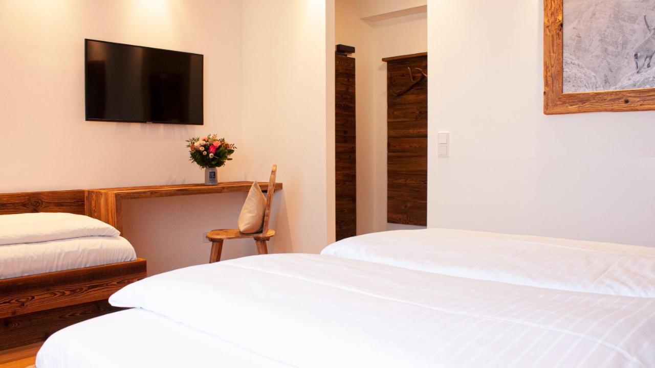 Hotel Almwirt Haar  Luaran gambar