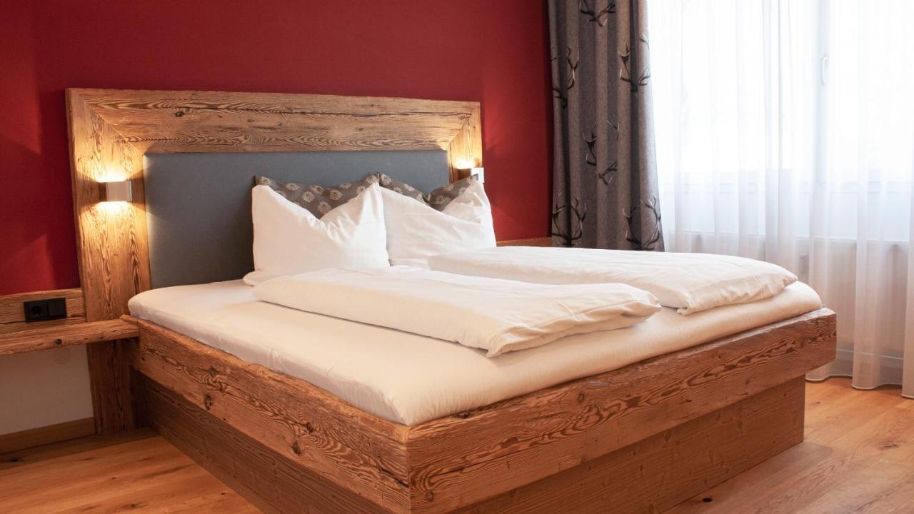 Hotel Almwirt Haar  Luaran gambar