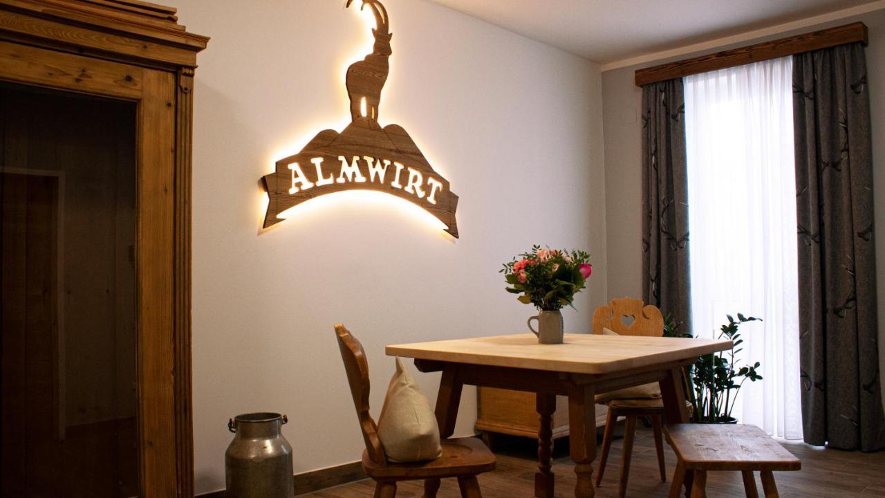 Hotel Almwirt Haar  Luaran gambar