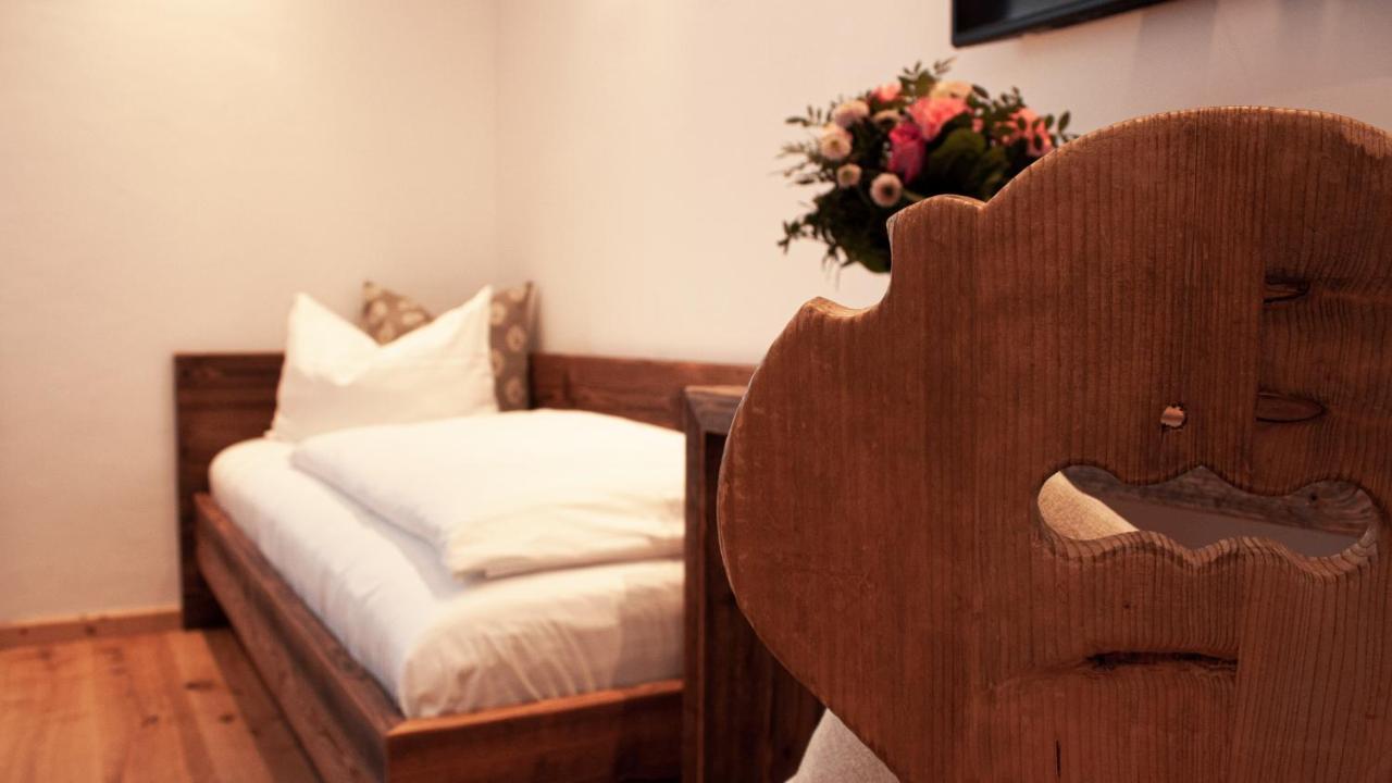 Hotel Almwirt Haar  Luaran gambar